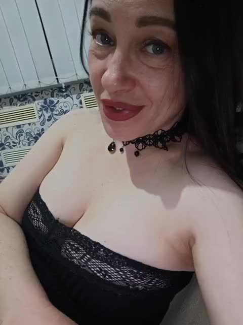 PetiteBrunieX Cam Show Recorded 2025-04-24