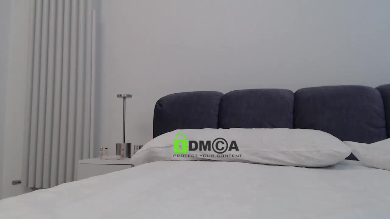 MaxineDi Cam Show Recorded 2025-04-24
