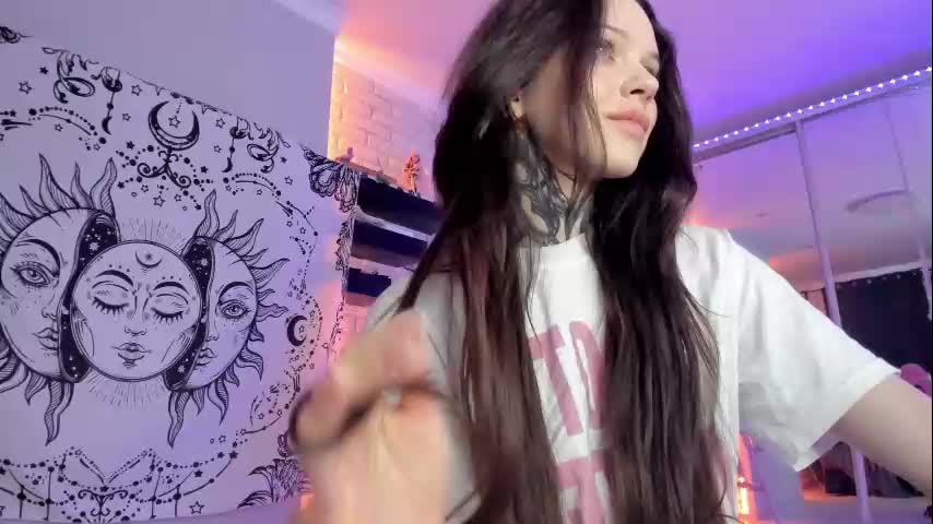 Uwu_eva Cam Show Recorded 2025-04-24