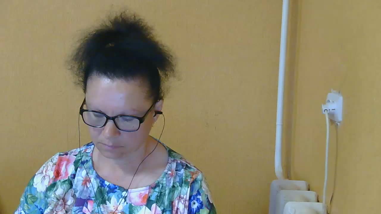 Liddia Cam Show Recorded 2025-04-24