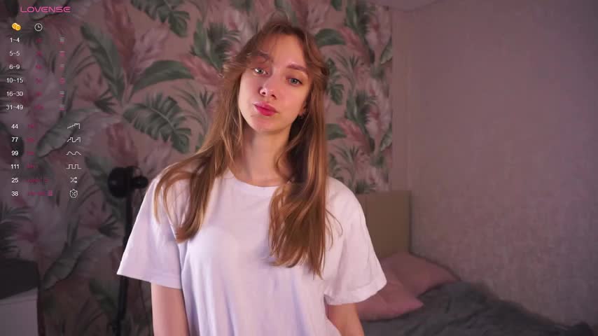 ElwineHigginson Cam Show Recorded 2025-04-24