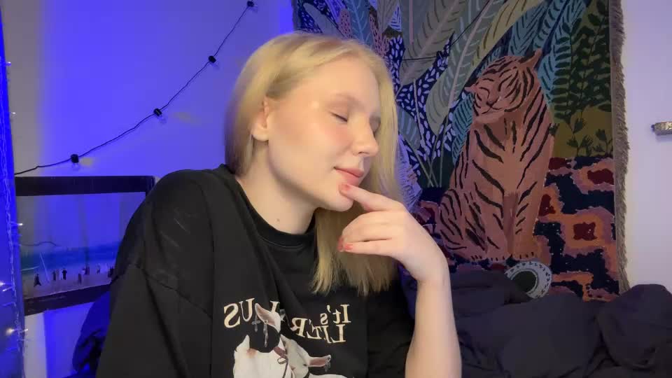 Nancy_witch Cam Show Recorded 2025-04-24