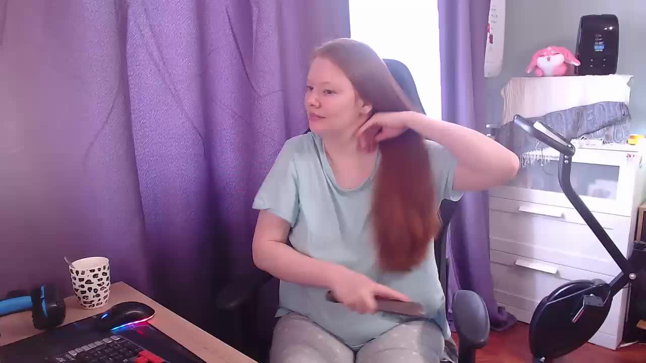 MissInari Cam Show Recorded 2025-04-24