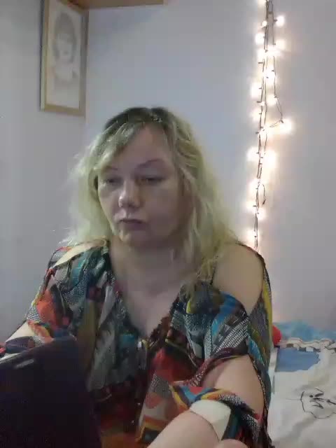 LucyAlexis Cam Show Recorded 2025-04-24