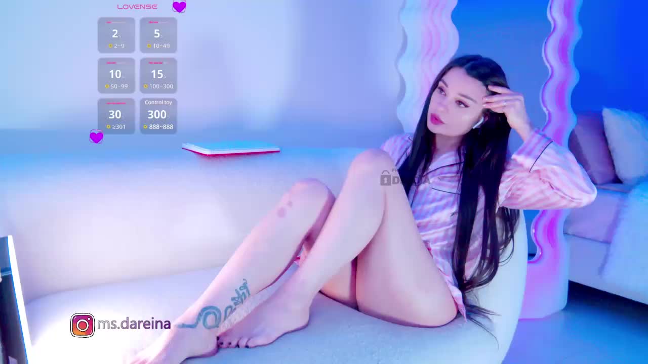 DaReina Cam Show Recorded 2025-04-25