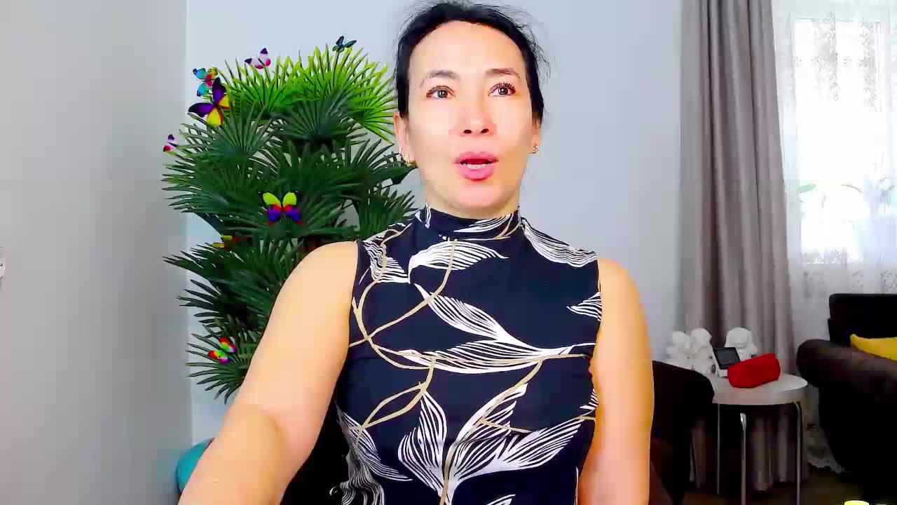 LesoleiLika Cam Show Recorded 2025-04-25