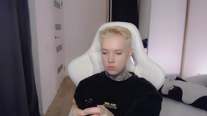 Soulinacage Cam Show Recorded 2025-04-25