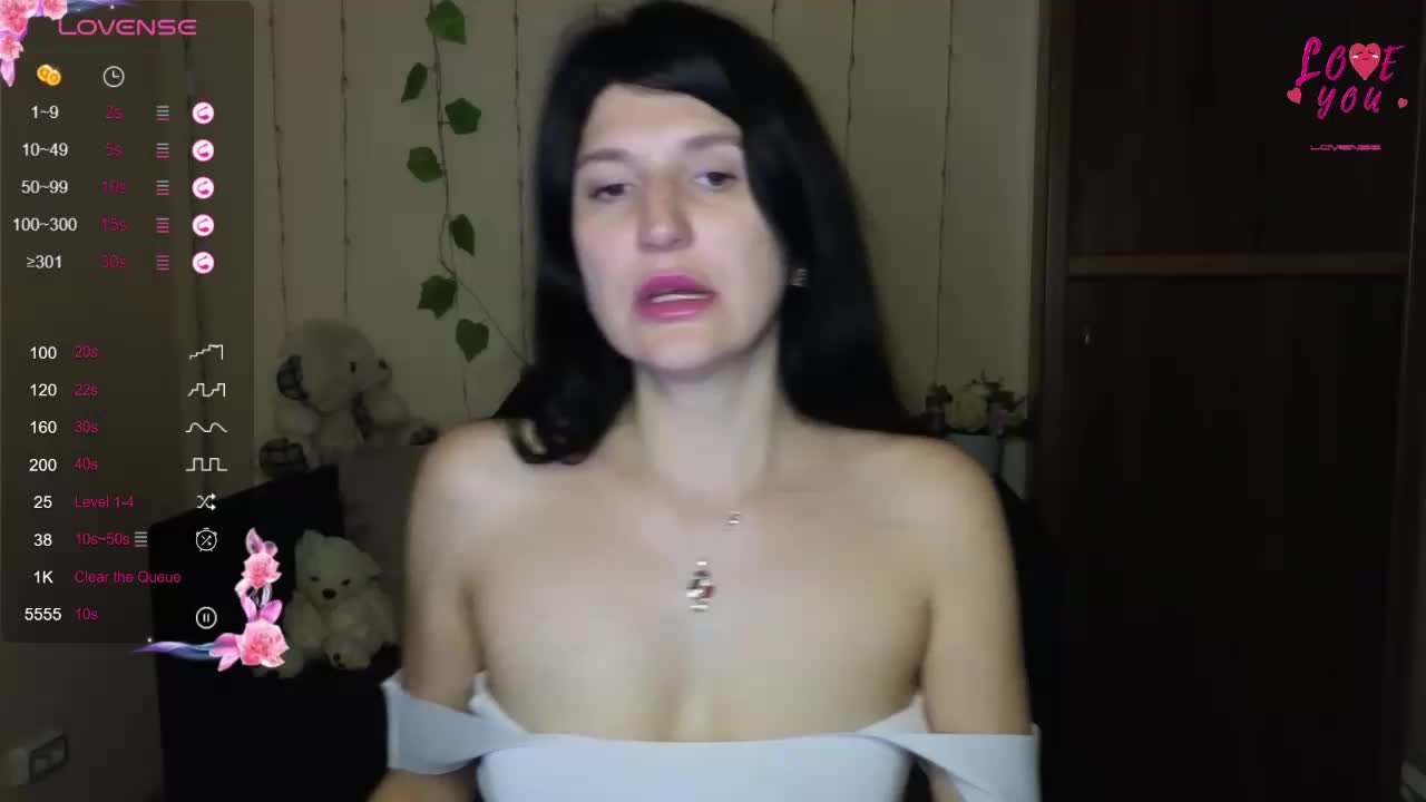 AliannaSoloKisses Cam Show Recorded 2025-04-25