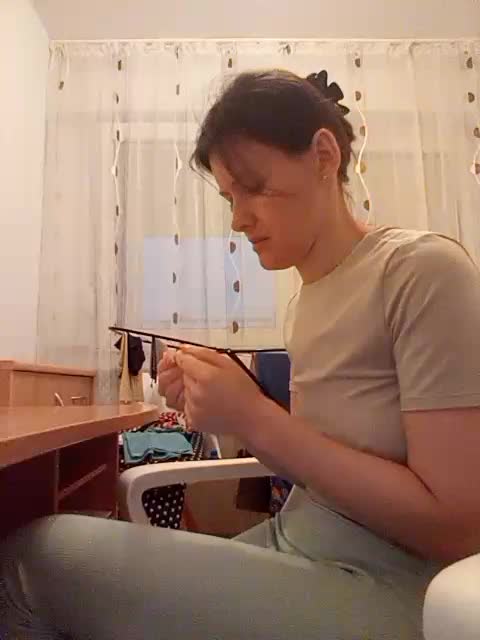 __COVID-19__ Cam Show Recorded 2025-04-25