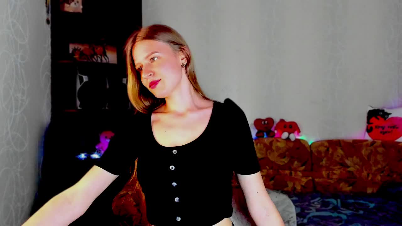 LunaEvan Cam Show Recorded 2025-04-25