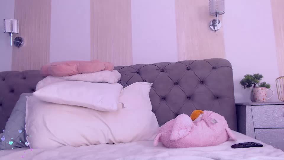 Xnaominashx Cam Show Recorded 2025-04-25