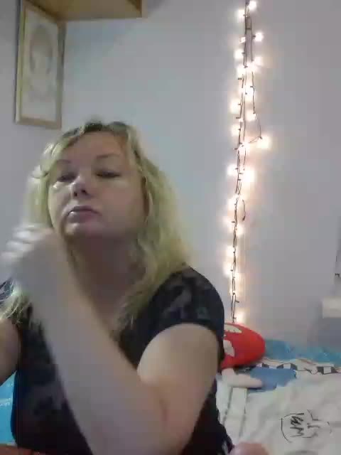 LucyAlexis Cam Show Recorded 2025-04-25