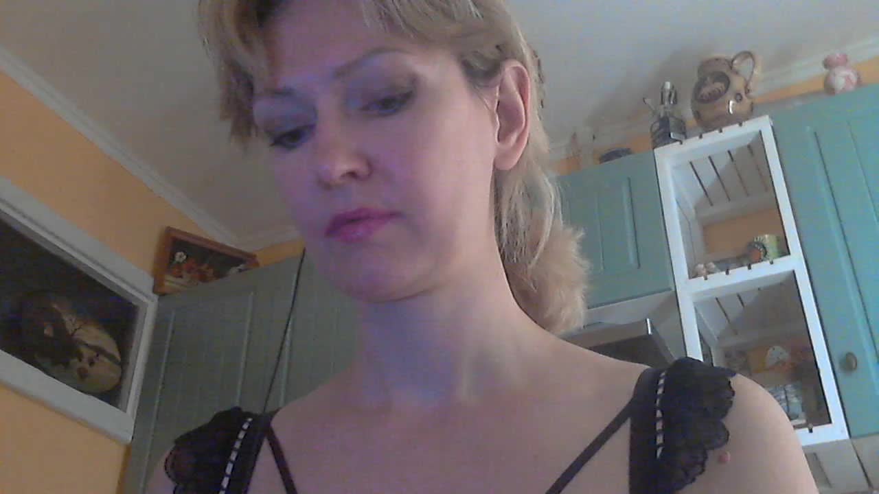 RedEmemdems Cam Show Recorded 2025-04-25
