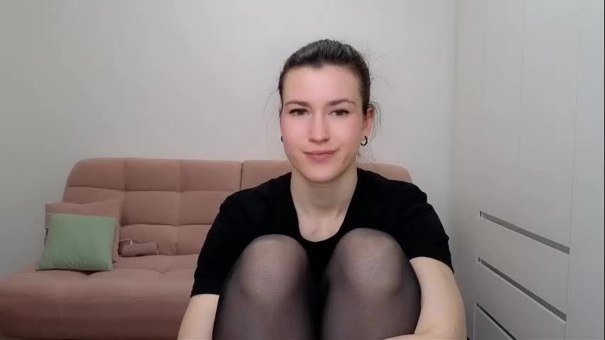 Alicianoveli Cam Show Recorded 2025-04-25