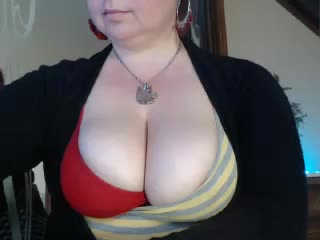 Amorelara Cam Show Recorded 2025-04-25