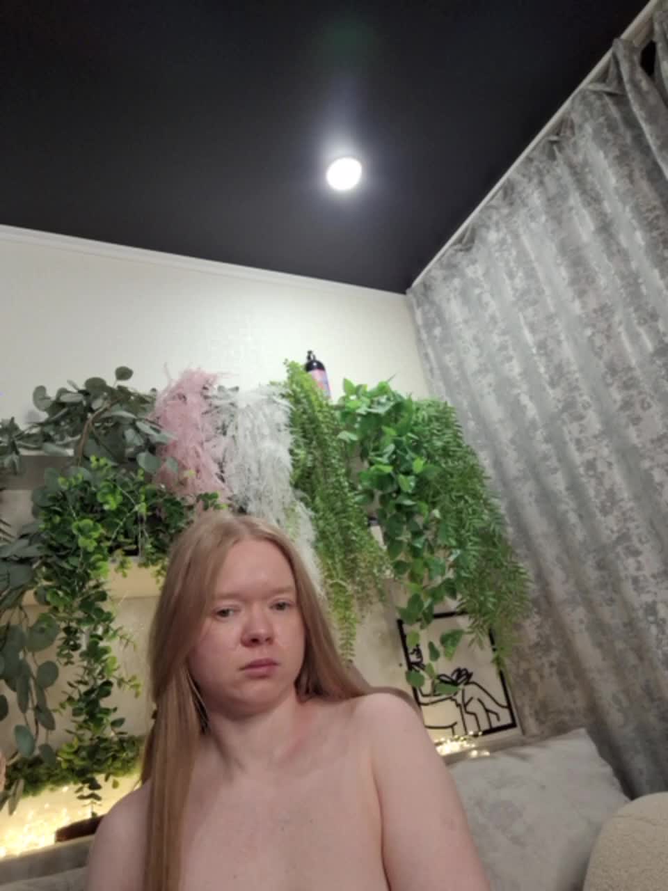 -scyrim- Cam Show Recorded 2025-04-26