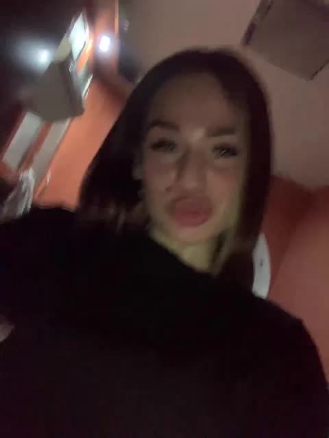 Polichkaaaa Cam Show Recorded 2025-04-26