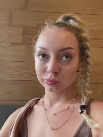 Melissa_grr Cam Show Recorded 2025-04-27