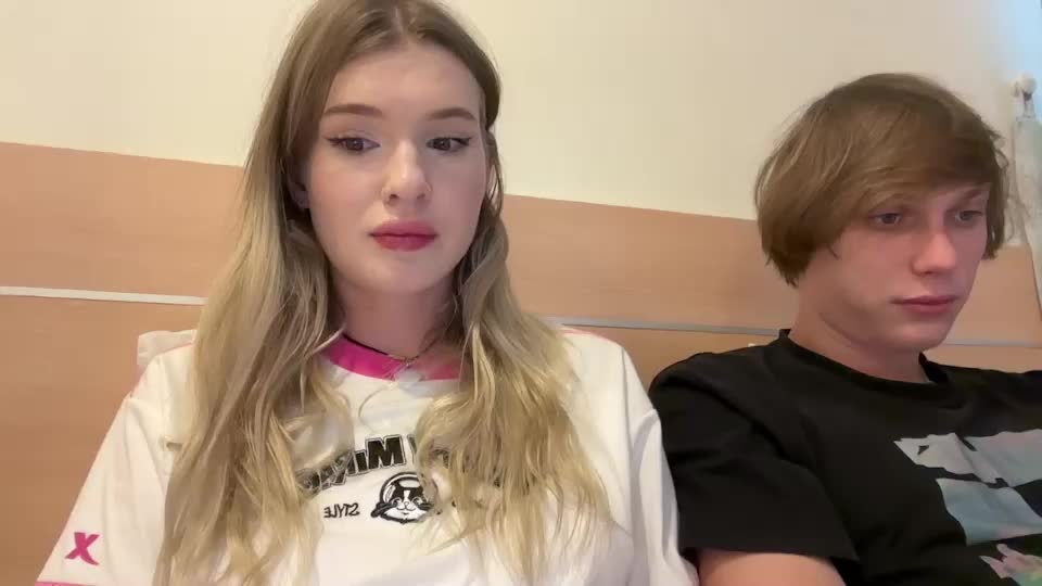Glockoffrog Cam Show Recorded 2025-04-27