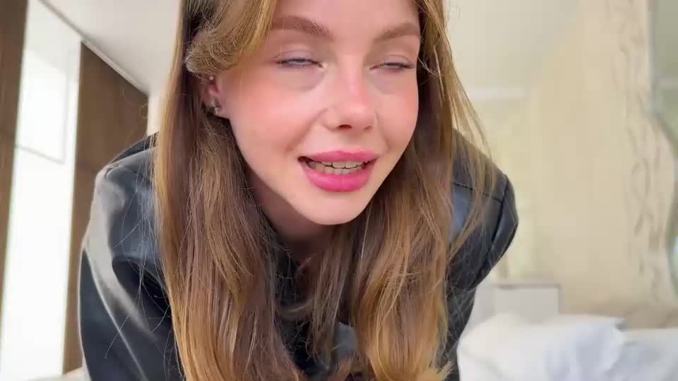 Elli_harmon Cam Show Recorded 2025-04-27