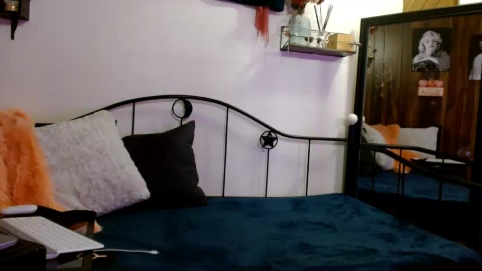 Bombshellbaeby Cam Show Recorded 2025-04-27