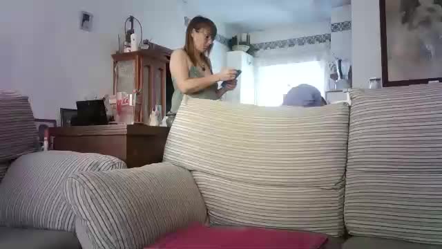 Lolahueso Cam Show Recorded 2025-04-27