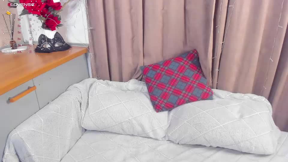 Elzaglower Cam Show Recorded 2025-04-27