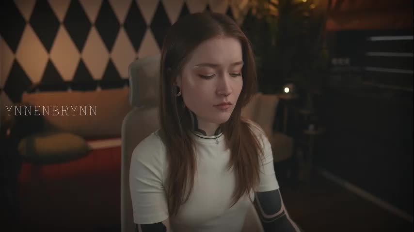 Ynnenbrynn Cam Show Recorded 2025-04-27