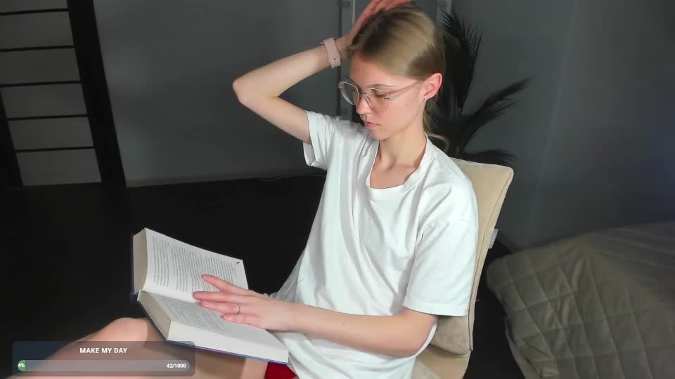 Phoebepaw Cam Show Recorded 2025-04-27