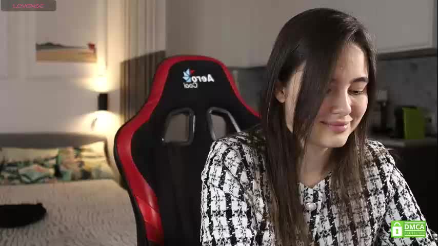 _whoareu_ Cam Show Recorded 2025-04-27