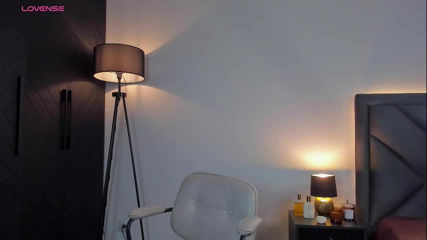 R_a_v_e_n Cam Show Recorded 2025-04-28