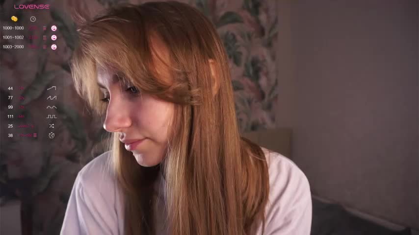 ElwineHigginson Cam Show Recorded 2025-04-28