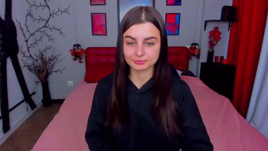 EmmaOlsen4u Cam Show Recorded 2025-04-28
