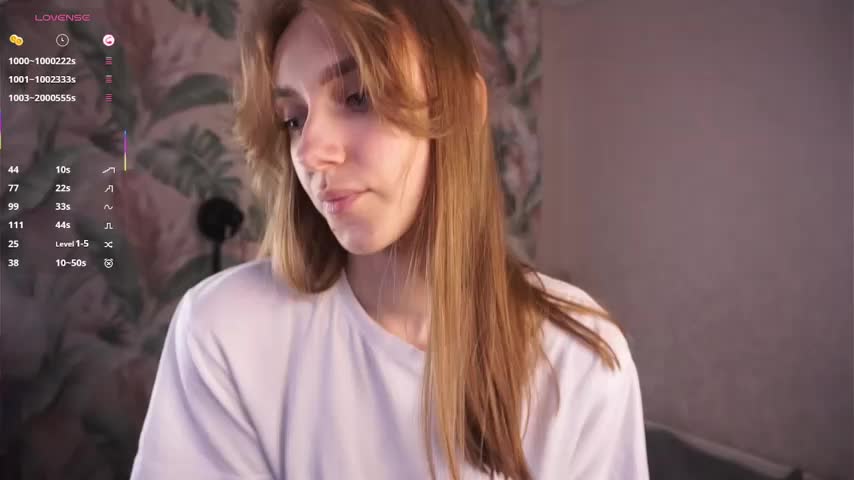 ElwineHigginson Cam Show Recorded 2025-04-28
