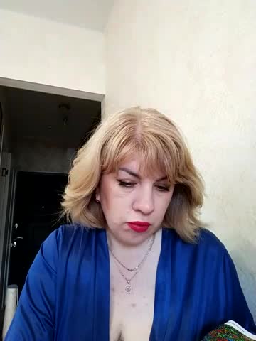 Brionia Cam Show Recorded 2025-04-28