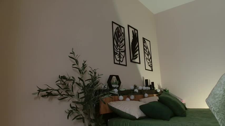 _Little_Pearl__ Cam Show Recorded 2025-04-28