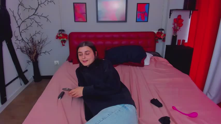 EmmaOlsen4u Cam Show Recorded 2025-04-28