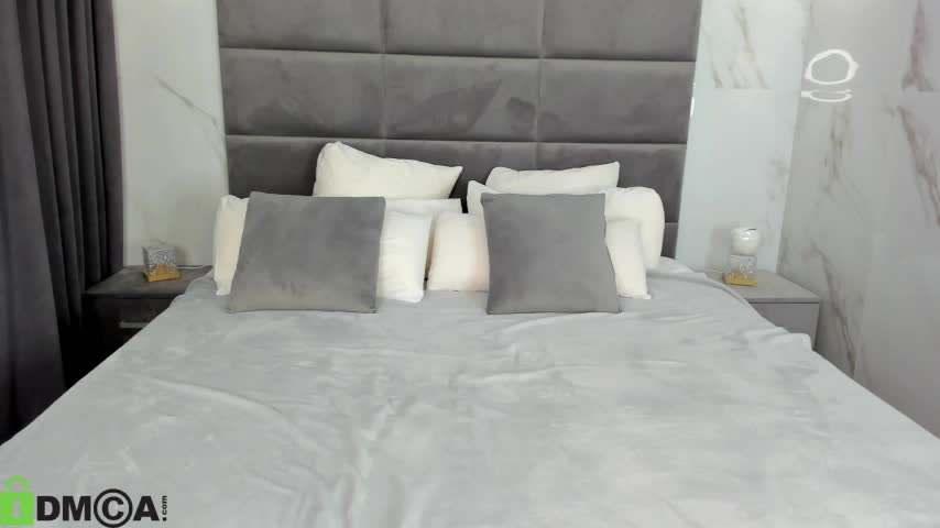 Elsa_Carterr Cam Show Recorded 2025-04-29