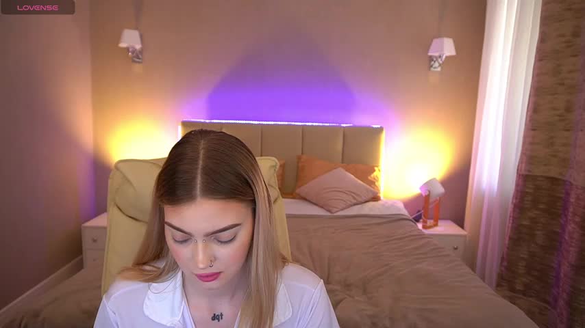 BayleeGlam Cam Show Recorded 2025-04-29