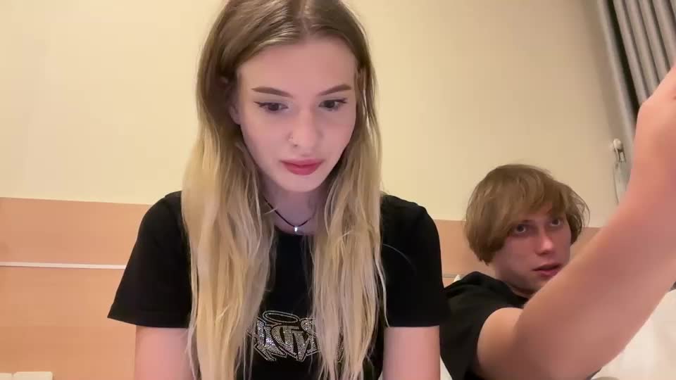 Glockoffrog Cam Show Recorded 2025-04-29