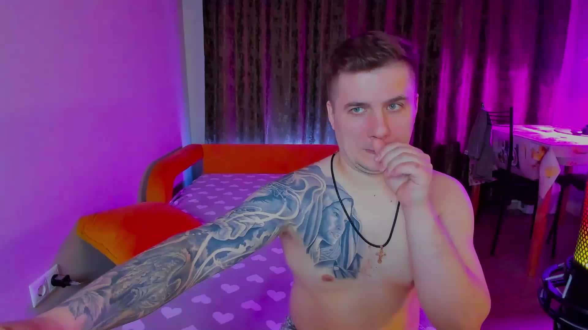 HulkLisandra Cam Show Recorded 2025-04-29