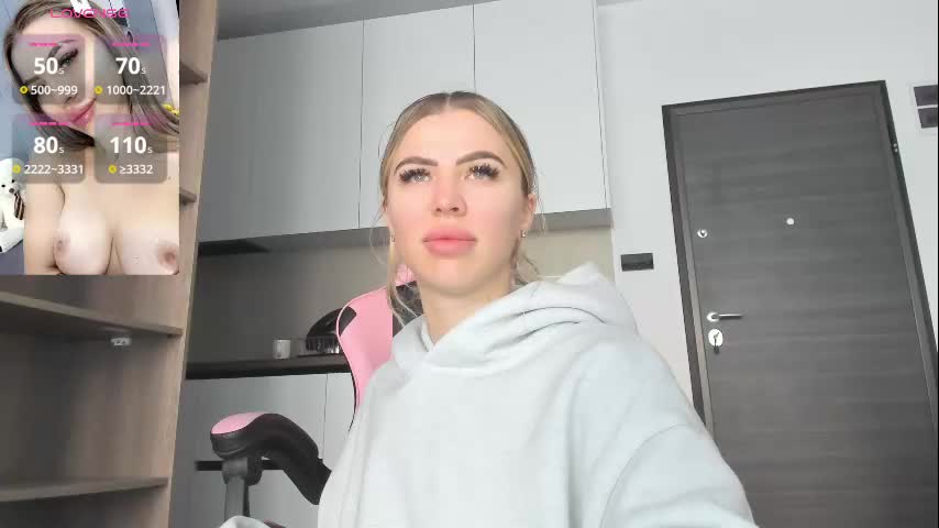 Megan_ros_ Cam Show Recorded 2025-04-29