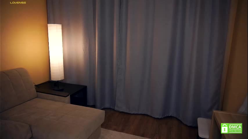 Shelleybuss Cam Show Recorded 2025-04-29