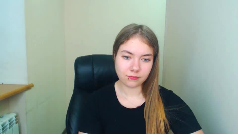 Zoey_deuttch Cam Show Recorded 2025-04-29