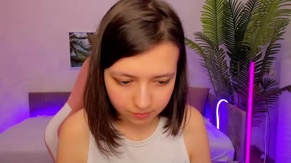Lina_brownie Cam Show Recorded 2025-04-29