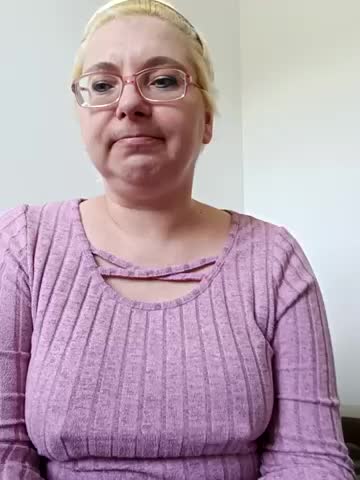 LeonaCrystal Cam Show Recorded 2025-04-29