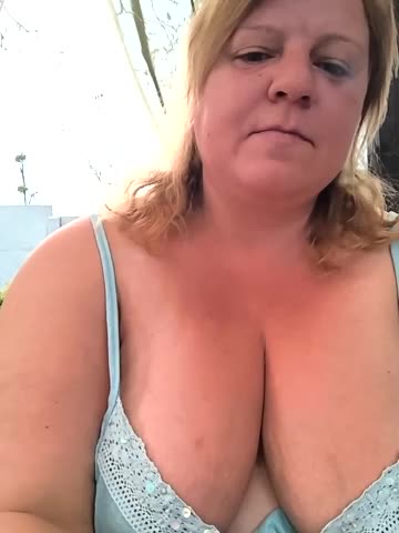 Jusichka Cam Show Recorded 2025-04-29