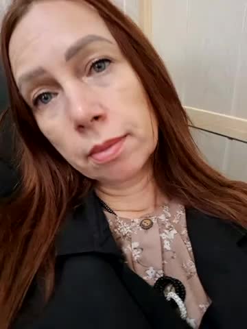 BlueHOT-MILf Cam Show Recorded 2025-04-29