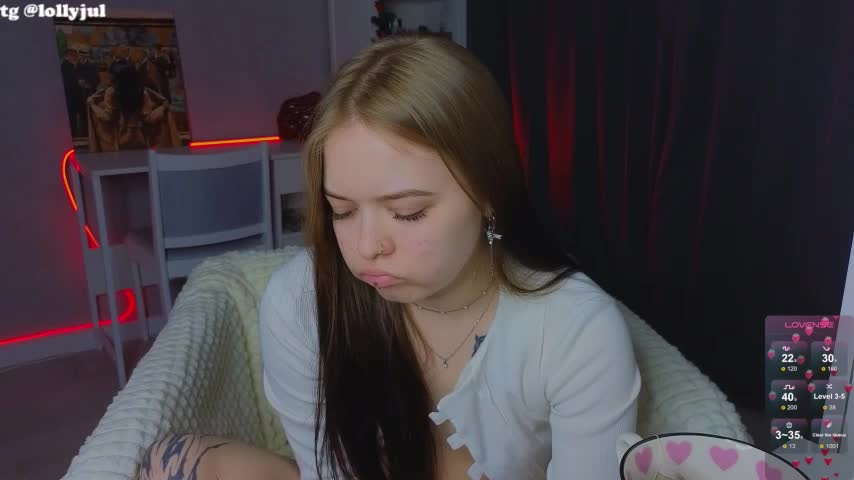Doll_lol_ Cam Show Recorded 2025-04-30