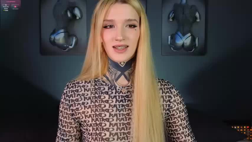 SophieInkk Cam Show Recorded 2025-04-30